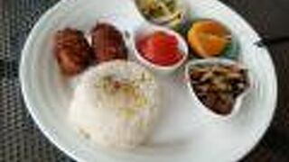 伊奈学の南にあるカフェ。