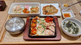  女性に人気の韓国料理店