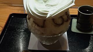  クリームたっぷりが魅力のかき氷