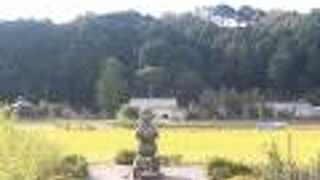 飛鳥寺の西口にあります