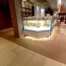 アンド ザ フリット Ginza Six