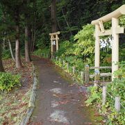 十和田神社への道沿いにあり
