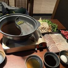 特選牛・厳選豚しゃぶしゃぶ食べ放題