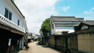 酒や醤油などの醸造業を中心に発展した：肥前浜宿 酒蔵通り
