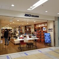 アシックスウォーキング (八重洲地下街店)