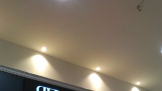 スタイリッシュな店舗です