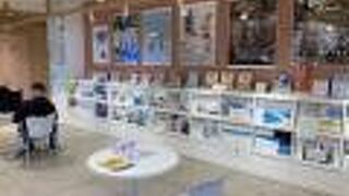 沖縄県の各都市のパンフレットがあります