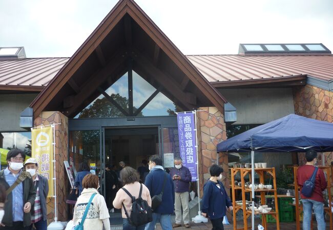 言わずと知れた焼物の里です。