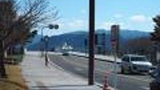 唐津城の麓と虹の松原を結ぶ