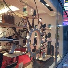 クリスチャン ルブタン (銀座店)