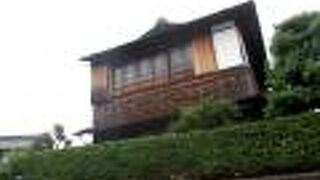 人生の始まりと終わりが並んでいました。