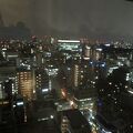 昼間の疲れを癒す夜景のパノラマ