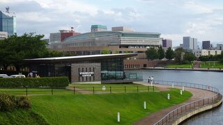 富山宿泊時のランニングコースとしてもお薦め （富岩運河環水公園） 