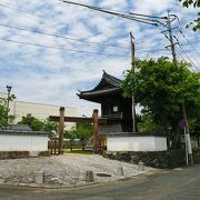 大きな櫓が目印：時の太鼓