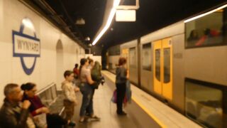 大改装中で天井が凄いことに・・・