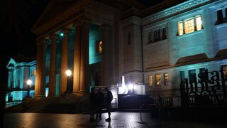 ｢Vivid Sydney 光の祭典｣開催時はライトアップされます