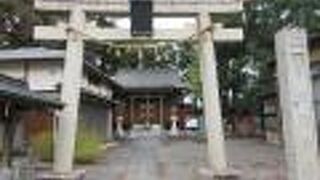 重要文化財に指定されている社殿です