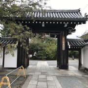 江戸将軍家の祈願所にもなっていた本満寺