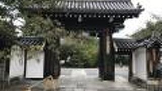 江戸将軍家の祈願所にもなっていた本満寺