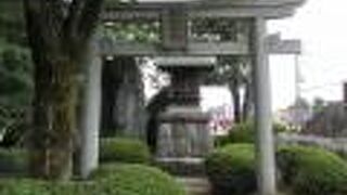 小さなお社です