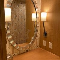 壁紙もミッキー。うちの壁もこれにしたい(T∇T)