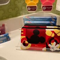 このポーチも持ち帰れます。アスタリフトの基礎化粧品も！！