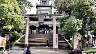 前田利家と妻まつを祀る神社