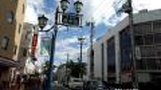 小豆沢通りにある商店街です。