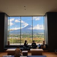 綺麗な景色が楽しめるロビー