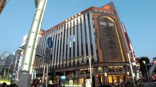 銀座三越 東京メトロ銀座駅に直結しています