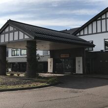 大きくて綺麗な温泉でした