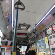 バス車内