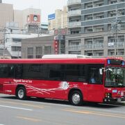 長崎は県営バスが強い。鮮やかな赤バスが目立つ。