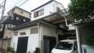 普通の民家の様な本堂