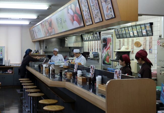 ＳＡで海鮮丼