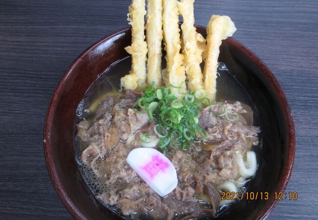 期待以上の肉ごぼ天うどん