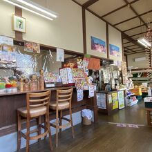 青果店の奥にあります