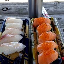 河北潟の公園にて遅い昼食