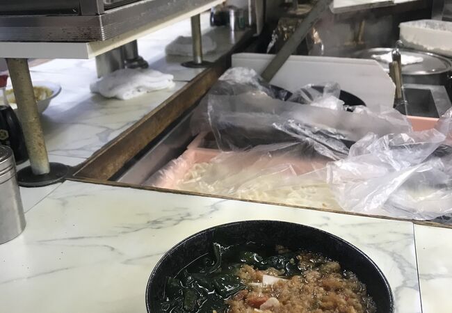 中延駅前の昭和の立ち食いそば大和屋はいい