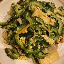 ゴーヤチャンプル　薄くスライスされていて 美味しかった
