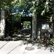 山門の様子です。