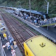 特急３６ぷらす３でおもてなし停車（重岡駅）