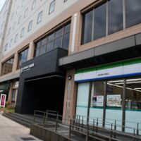 中央駅西口の入り口