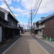 津山城下町の名残り、長い街道沿いの古い町並み ♪