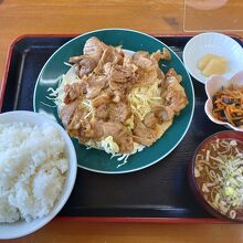 Bランチ焼肉定食650円