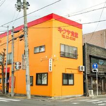 ド派手は外観にびっくり！？