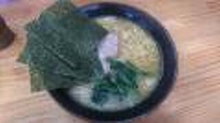 ご飯が欲しくなるようなコッテリとしたスープ