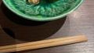 串揚げとおでんをメインにした店