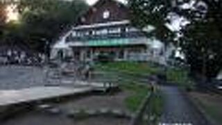 十条仲原の清水坂公園にあります。