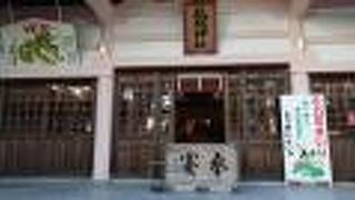 子が龍の背に乗った看板がかわいかった